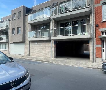 Ruim, lichtrijk appartement met 2 slaapkamers en autostandplaats te... - Photo 4