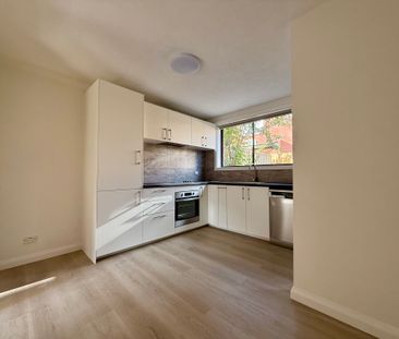 2/99 Willesden Road HUGHESDALE - Photo 5