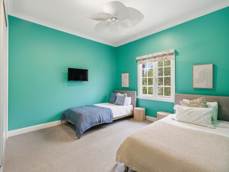 PICTURE PERFECT PROPERTY - Photo 4