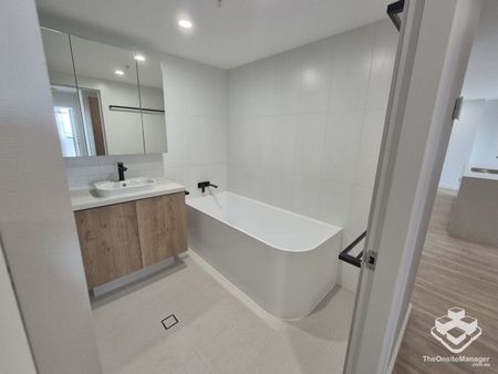 Brand new 3 Bedroom Unit - Photo 5