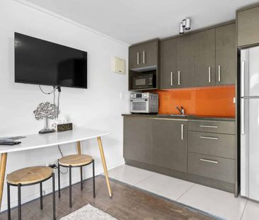 1 Bedroom Unit in the City - Photo 3