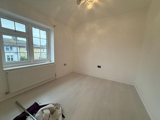 2 bedroom semi-detached house to rent - Photo 1