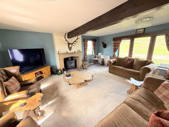 4 bedroom semi-detached house to rent - Photo 1