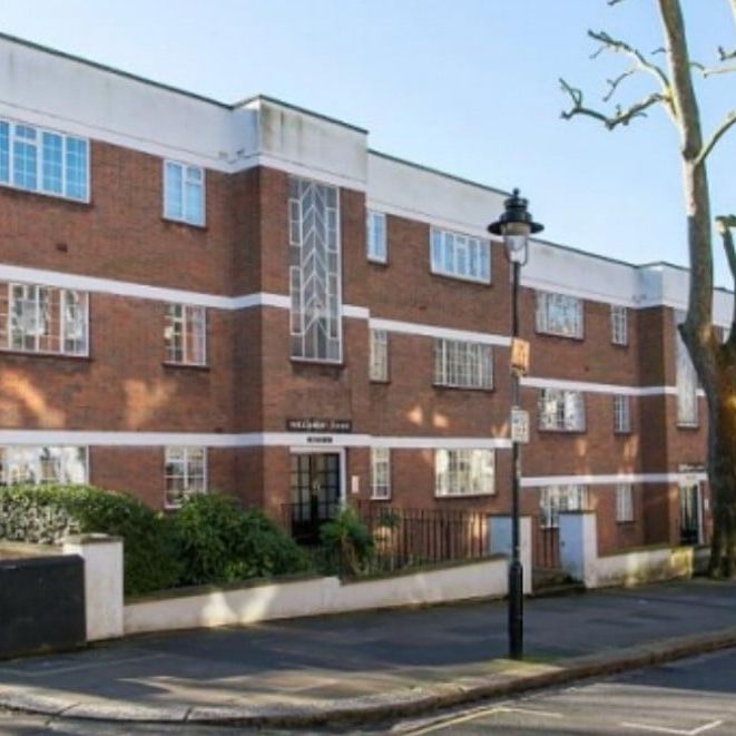 2 Bed Flat, Parliament Court, NW3 - Photo 1