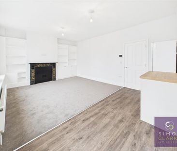 3 bedroom flat to rent - Photo 2