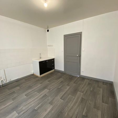 Location Appartement 3 pièces 48m² CHATEAUBRIANT 44110 - Photo 4