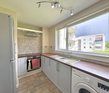 2 bedroom flat to rent - Photo 6