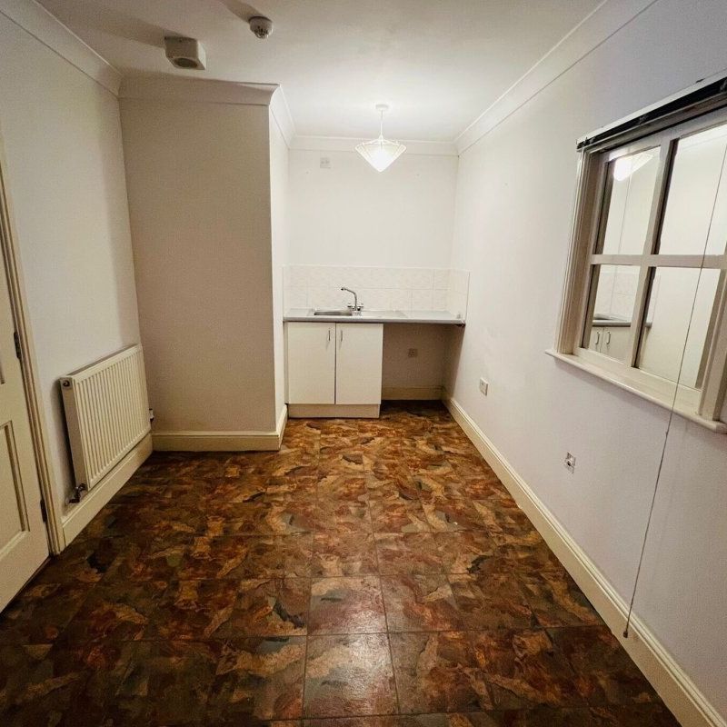 San Juan Court - Photo 1