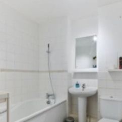 Room in a Shared Flat, Old School Place, CR0 - Photo 1