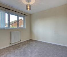 3 BEDROOM House - Semi-Detached - Photo 6