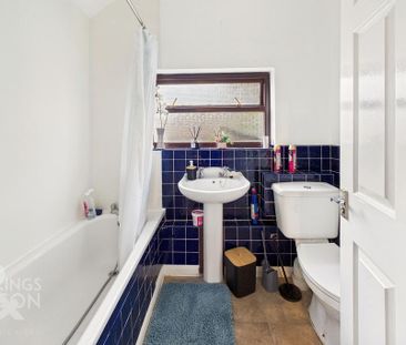 3 bedroom semi-detached house to rent - Photo 1