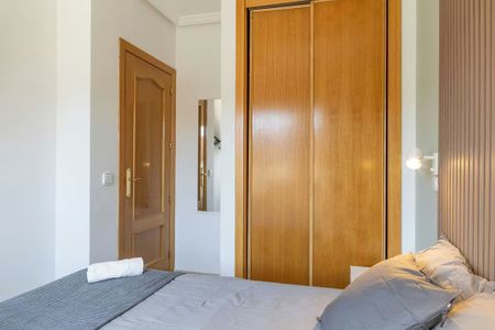 Calle de Alba de Tormes, Madrid, Community of Madrid 28025 - Photo 4
