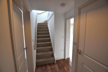 3 bedroom detached house to rent - Photo 5