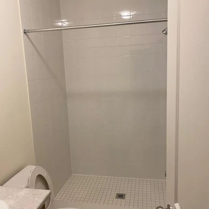 78 DONALD FICHT CRESCENT - Photo 1