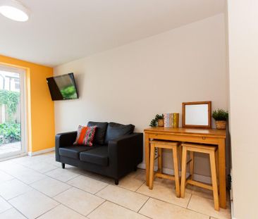 5 bedroom detached house to rent - Photo 5