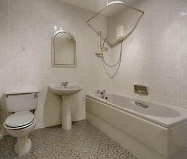 11 Moorings Court, Groomsport, BT19 6JB - Photo 1