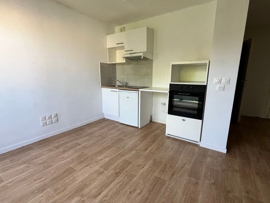 Location Appartement 1 pièce 27m² VILLENAVE D ORNON 33140 - Photo 1