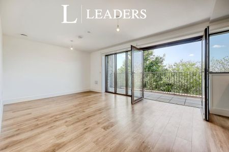 2 bedroom flat to rent - Photo 2