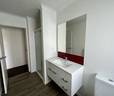 Beautiful Home in Gated Community! - Photo 5