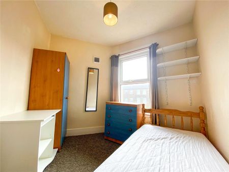 5 bedroom terraced house to rent - Photo 3