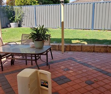 Port Kennedy - Photo 4