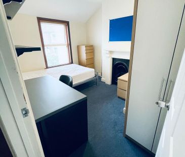 6 bedroom house to rent - Photo 3