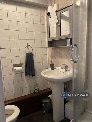 5 bedroom terraced house to rent - Photo 5