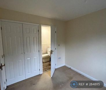 3 bedroom terraced house to rent - Photo 1