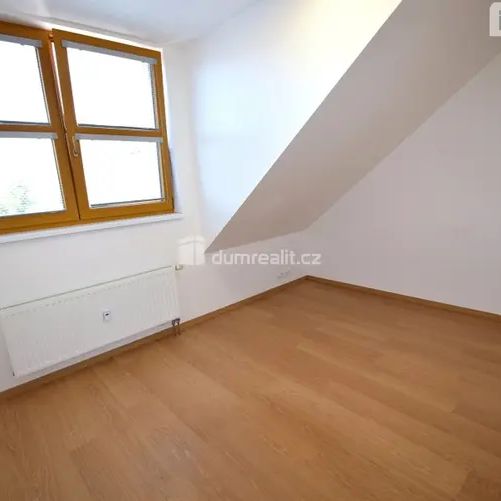 Pronájem 2+kk, 41m P4-Krč, ul. Na Dvorcích, po kompletní rekonstrukci, klimatizace - Photo 1