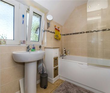 Roundfield Avenue, Hertfordshire, Harpenden, AL5 5BE - Photo 4