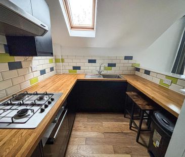 2 bedroom flat to rent - Photo 6