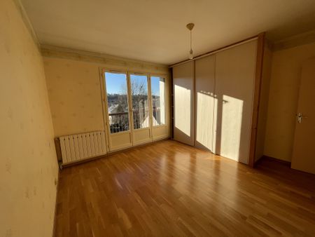 Location Appartement 3 pièces 74m² RODEZ 12000 - Photo 4