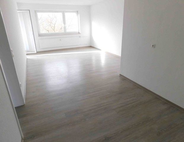 Einzugsbereite schöne Familienwohnung mit Balkon! - Foto 1