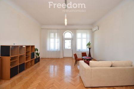W dobrej okolicy mieszkanie na wynajem - Photo 2