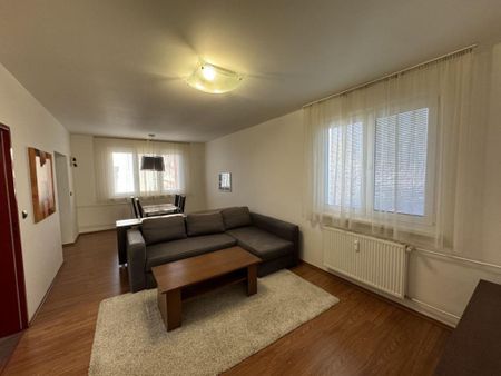 Pronájem bytu 2+1 56 m2 - Fotografie 3