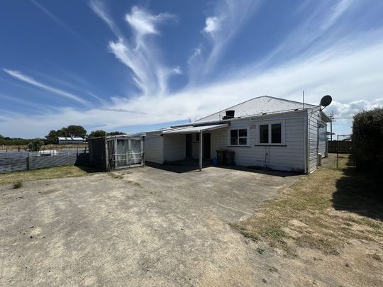 323 South Road,Hawera - Photo 1