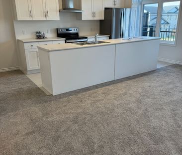 For Lease - 55 lomond Lane, Kitchener, Ontario - Photo 4