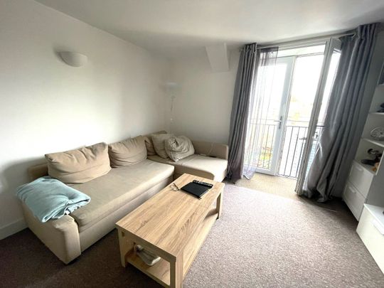 Kingston Road, Taunton - Photo 1