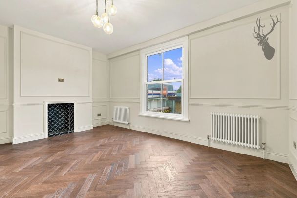2 Bedroom Apartment - Photo 1