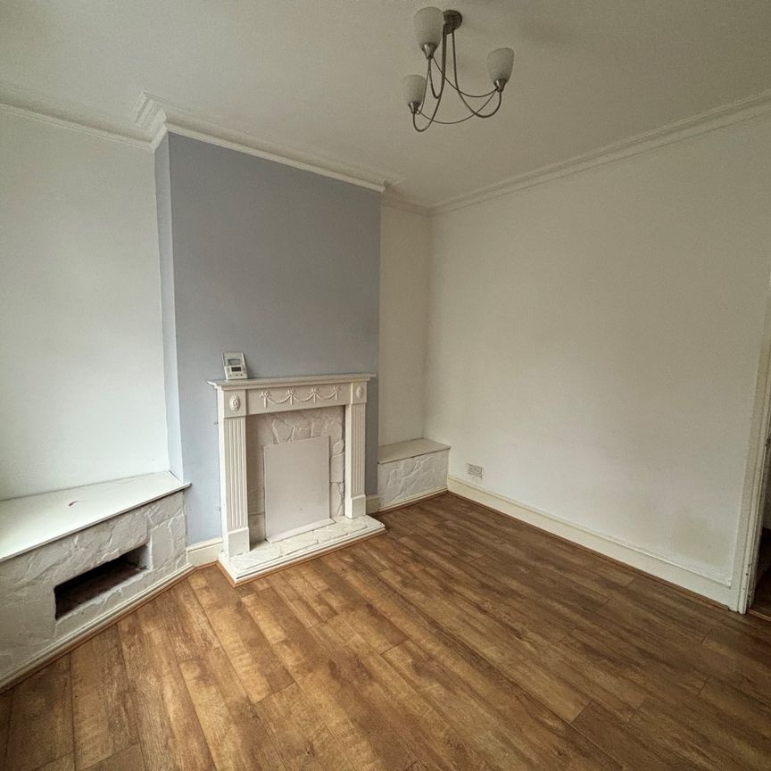 BurnsideStreet, DERBY - Photo 1