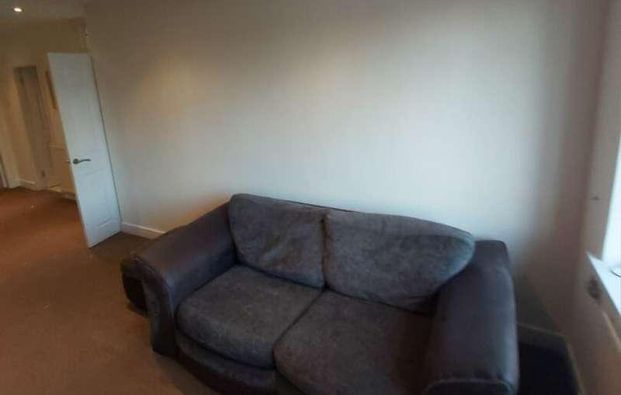 King Lane, Moortown, Leeds, LS17 - Photo 1