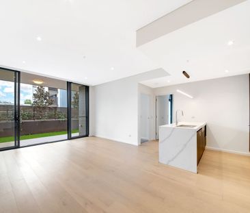 Luxurious Two Bedroom Apartment Set In A Garden Oasis - Photo 1
