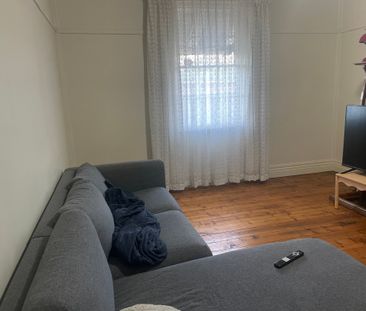 Geelong West - Photo 1