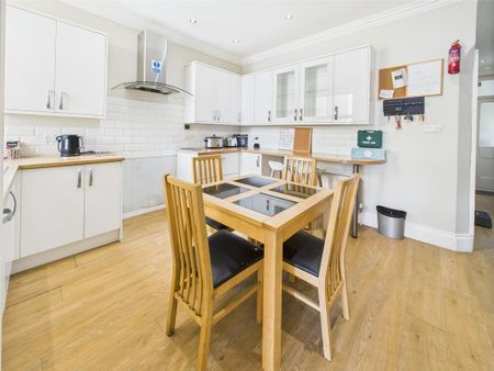 5 bedroom house share to rent - Photo 5