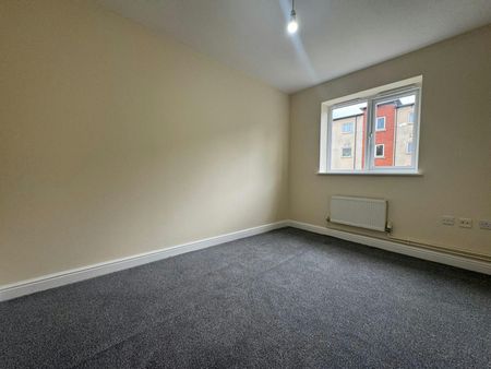 Coach House to rent on - Photo 3