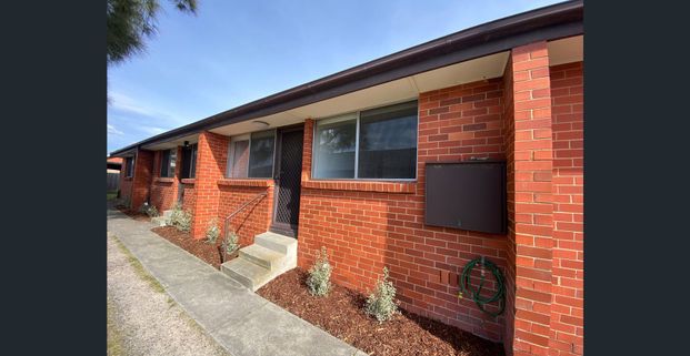 Prime Location: Delightful 1-Bedroom Retreat - Photo 1