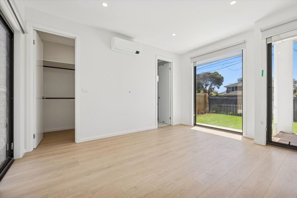1/52 Lower Dandenong Road, Parkdale VIC 3195 - Townhouse For Rent | Domain - Photo 1