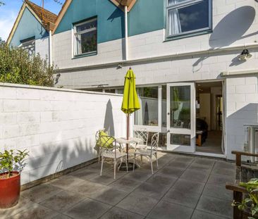 Two Bedroom Townhouse - Photo 4