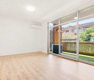 Air-Conditioned Two-Bedroom Unit with Laminate Timber Flooring, Sin... - Photo 1