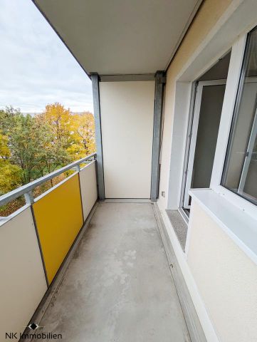 ++ charmante 4-Raum-Wohnung - mit großem Balkon - in Chemnitz / Kappel - Energieklasse B ++ - Photo 2